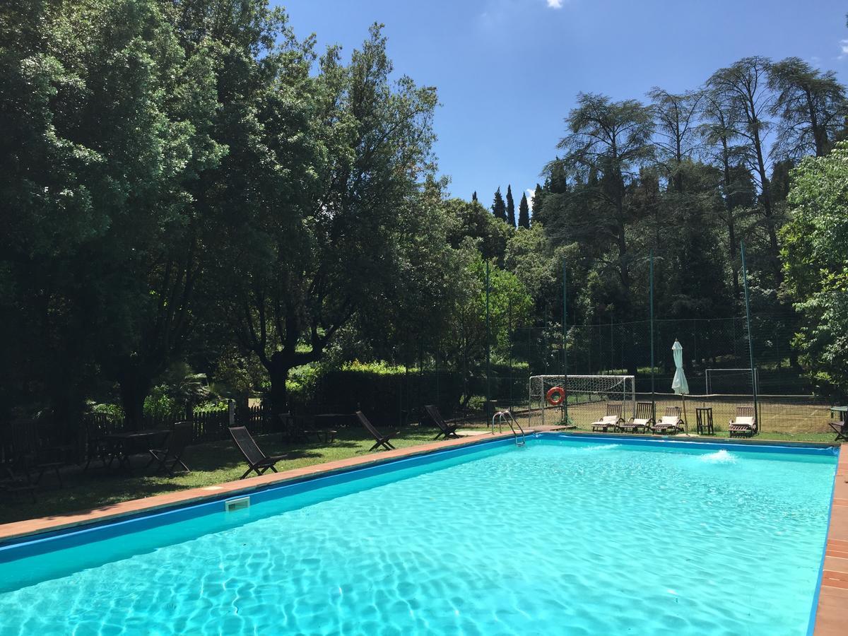 Bed and Breakfast Tenuta Di Capezzana Seano Екстер'єр фото