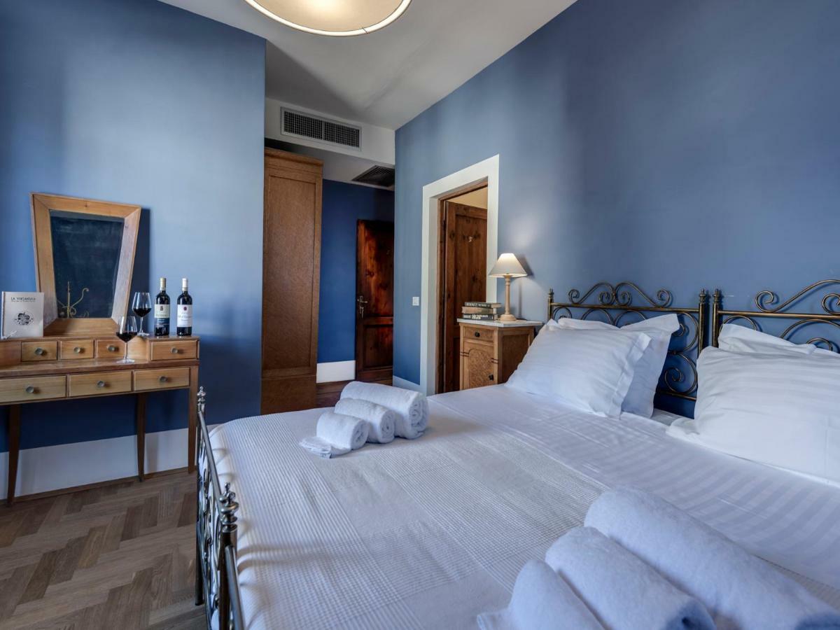 Bed and Breakfast Tenuta Di Capezzana Seano Екстер'єр фото