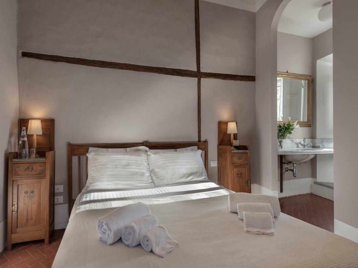 Bed and Breakfast Tenuta Di Capezzana Seano Екстер'єр фото