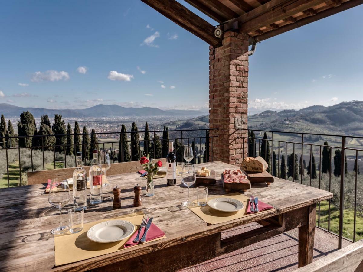 Bed and Breakfast Tenuta Di Capezzana Seano Екстер'єр фото