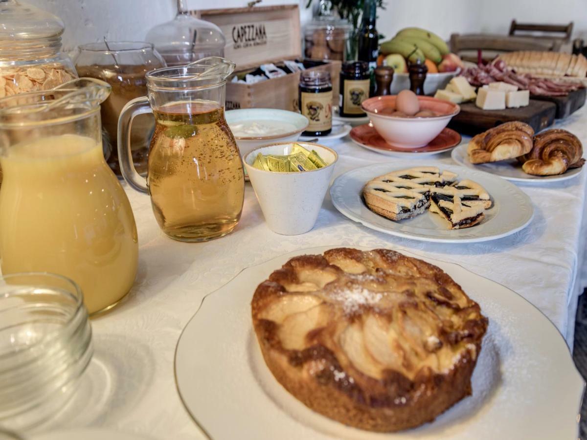 Bed and Breakfast Tenuta Di Capezzana Seano Екстер'єр фото