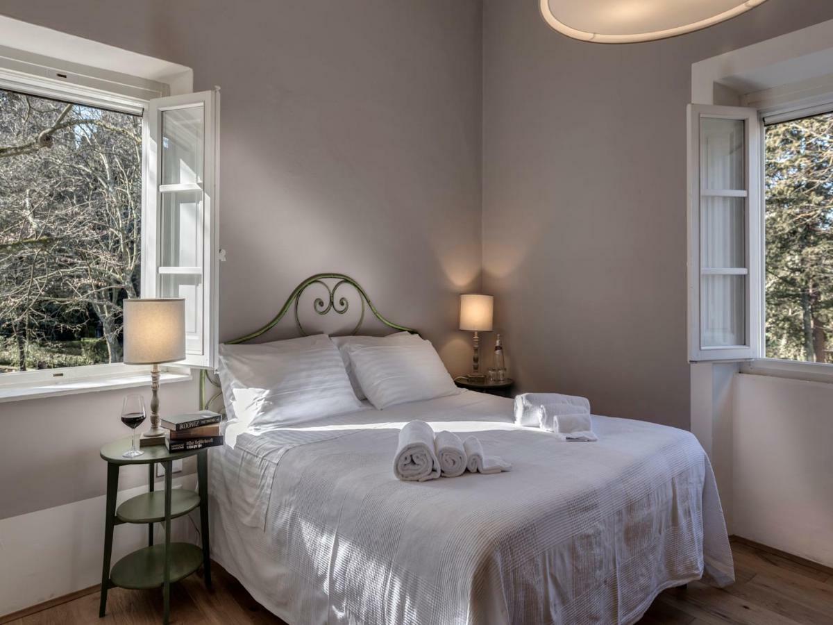 Bed and Breakfast Tenuta Di Capezzana Seano Екстер'єр фото